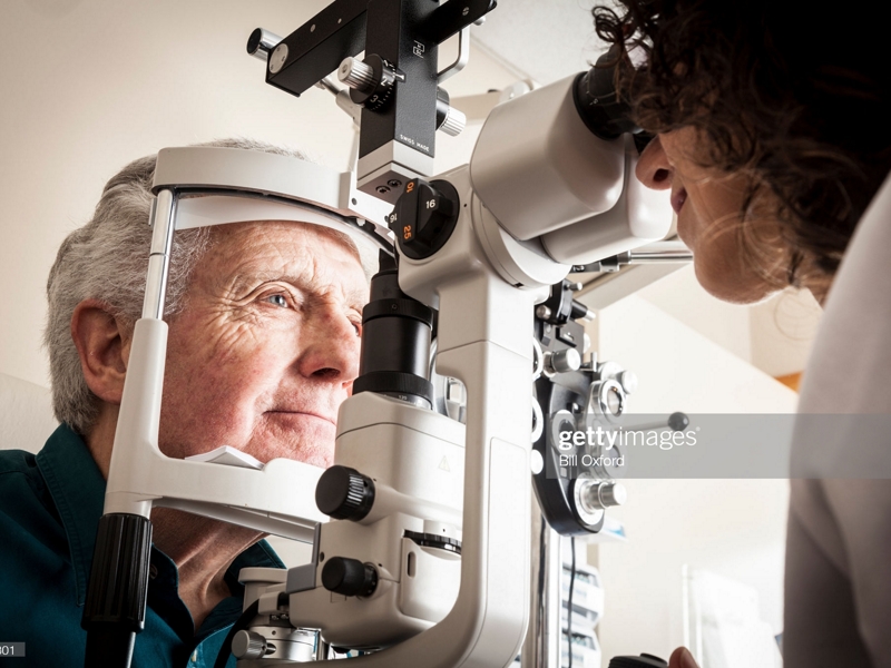 معاینه چشم / eye examination
